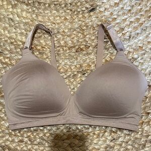 Warner's Soft Beige Bra